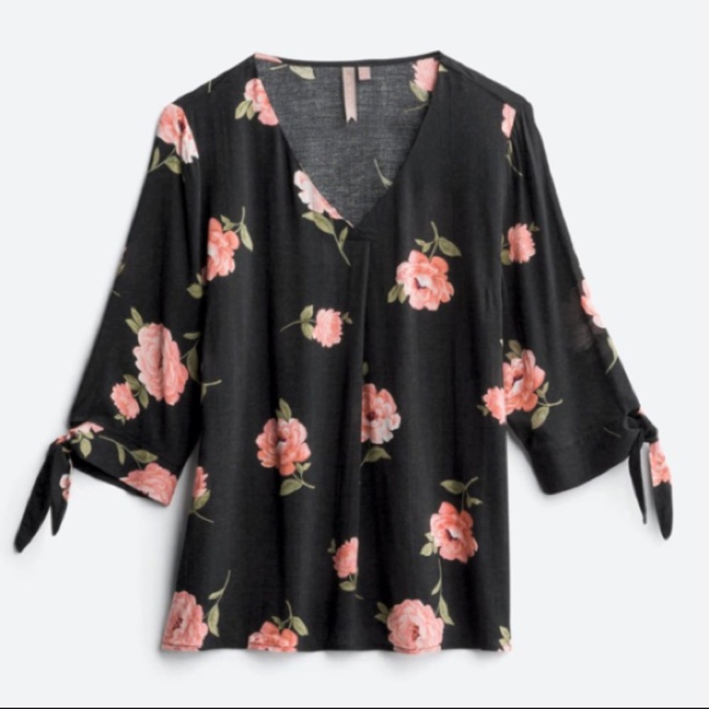 Brina & Em Liari tie sleeve top